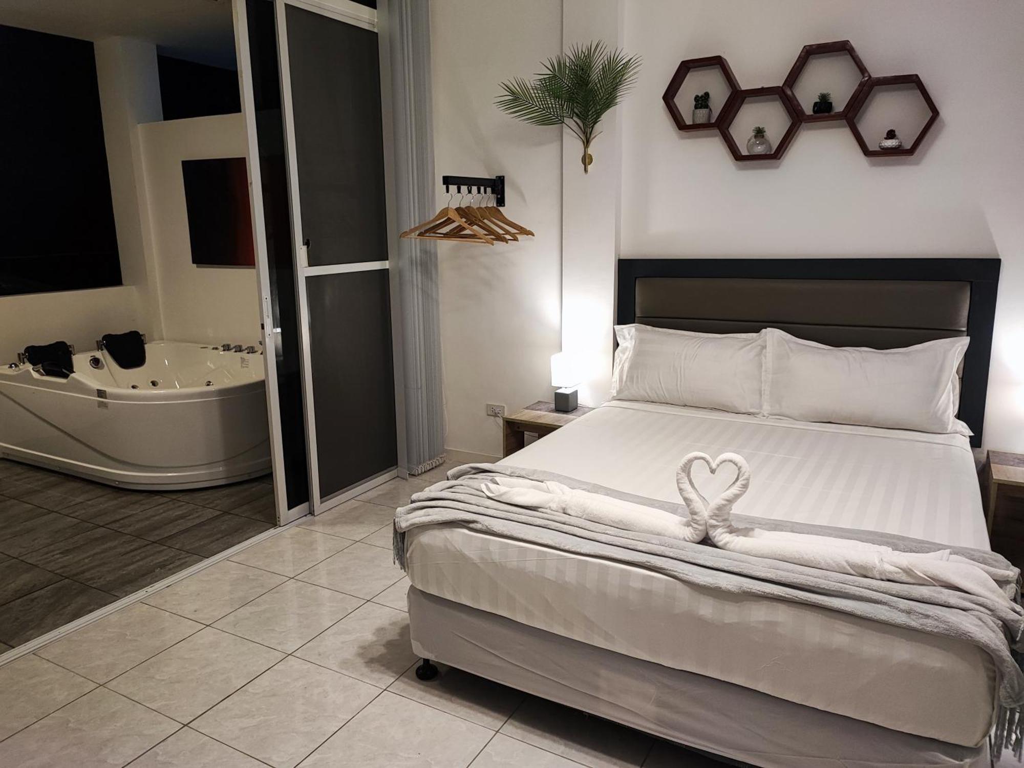 Bonsai Jacuzzi Suites Panglao Zewnętrze zdjęcie